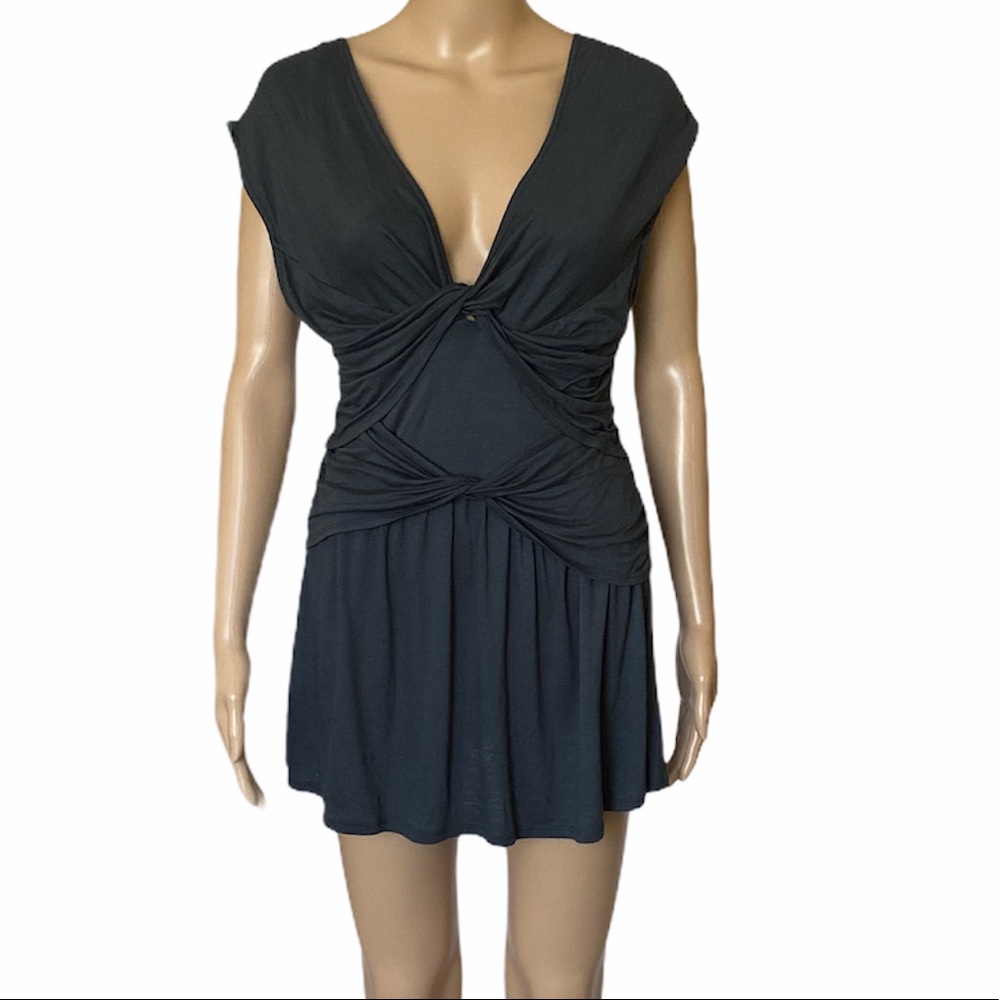 Anthropologie RIC RAC Gray Double Twist Front Top